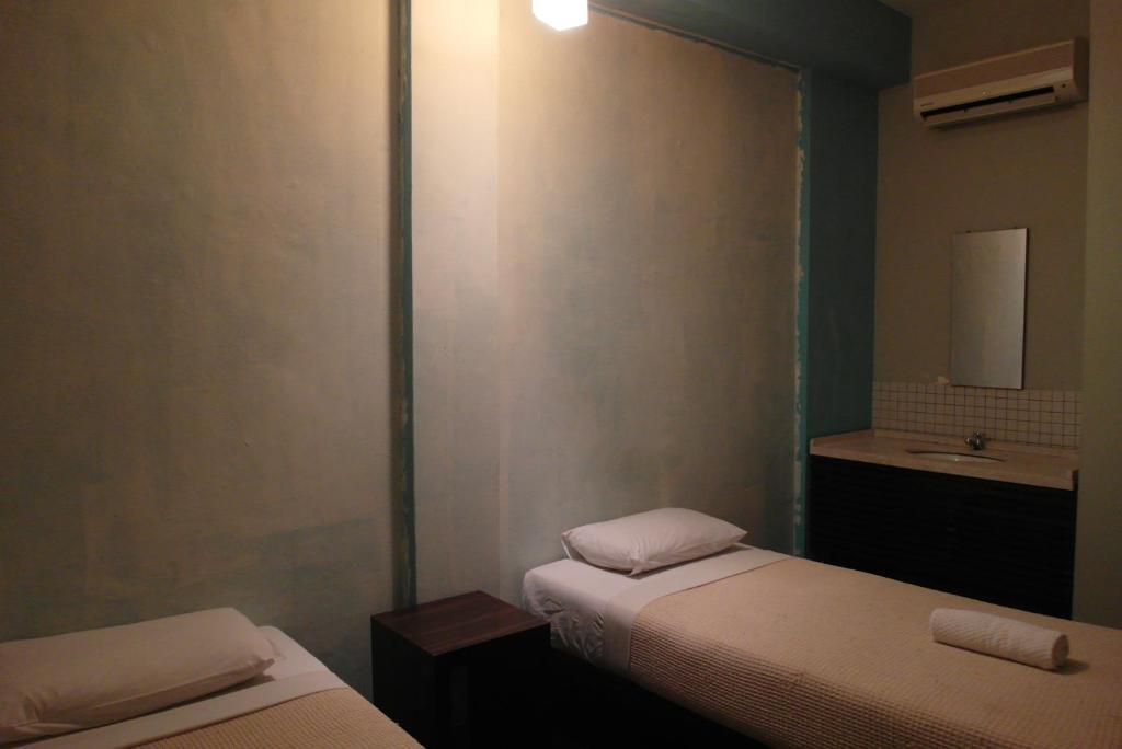 Number Eight Guesthouse Kuala Lumpur Room photo